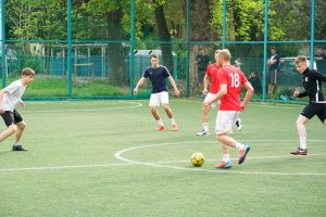 В Ужгороді провели мініфутбольний благодійний турнір