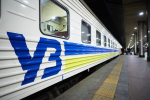 Деякі потяги затримуються до Ужгорода більш як на 10 годин – Укрзалізниця