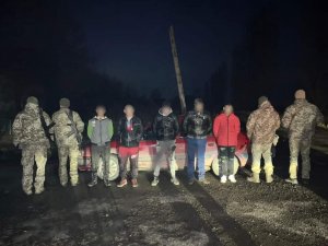 На кордоні зі Словаччиною затримали дванадцять правопорушників