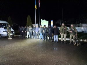 20 військовозобов'язаних чоловіків зупинили на кордоні прикордонники на Закарпатті