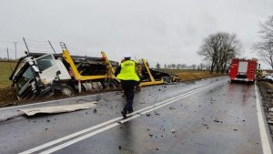 У Польщі громадянин України загинув, влетівши у вантажівку