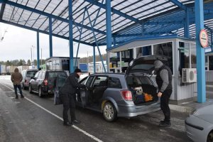 Черги на Закарпатських кордонах з ЄС: Прикордонники попереджають про нестабільність роботи на КПП