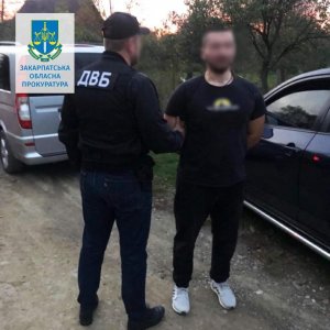 Двоє жителів Тячівщини намагалися за грошову винагороду переправити військовозобов’язаного до Румунії, а опинилися на лаві підсудних