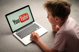 YouTube продовжує вивчати ідею продажу роздільної якості відео за гроші – тестується 1080p Premium