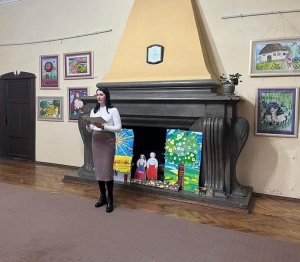 У Мукачівській художній школі ім. М. Мункачі розпочала роботу виставка дитячої творчості, присвячена Шевченківським дням