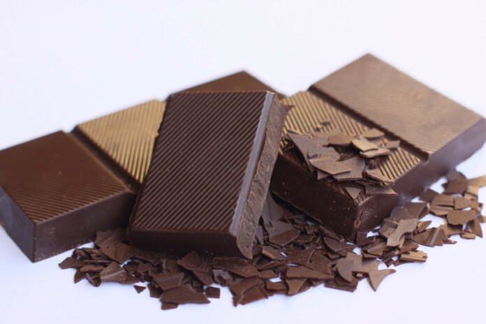 Користь чорного шоколаду для здоров’я