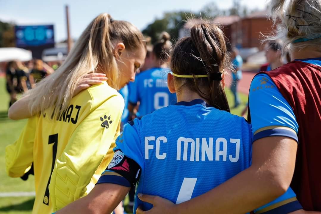 Уже завтра жіноча професійна команда футбольного клубу «Минай» зіграє третю гру в межах Чемпіонату України