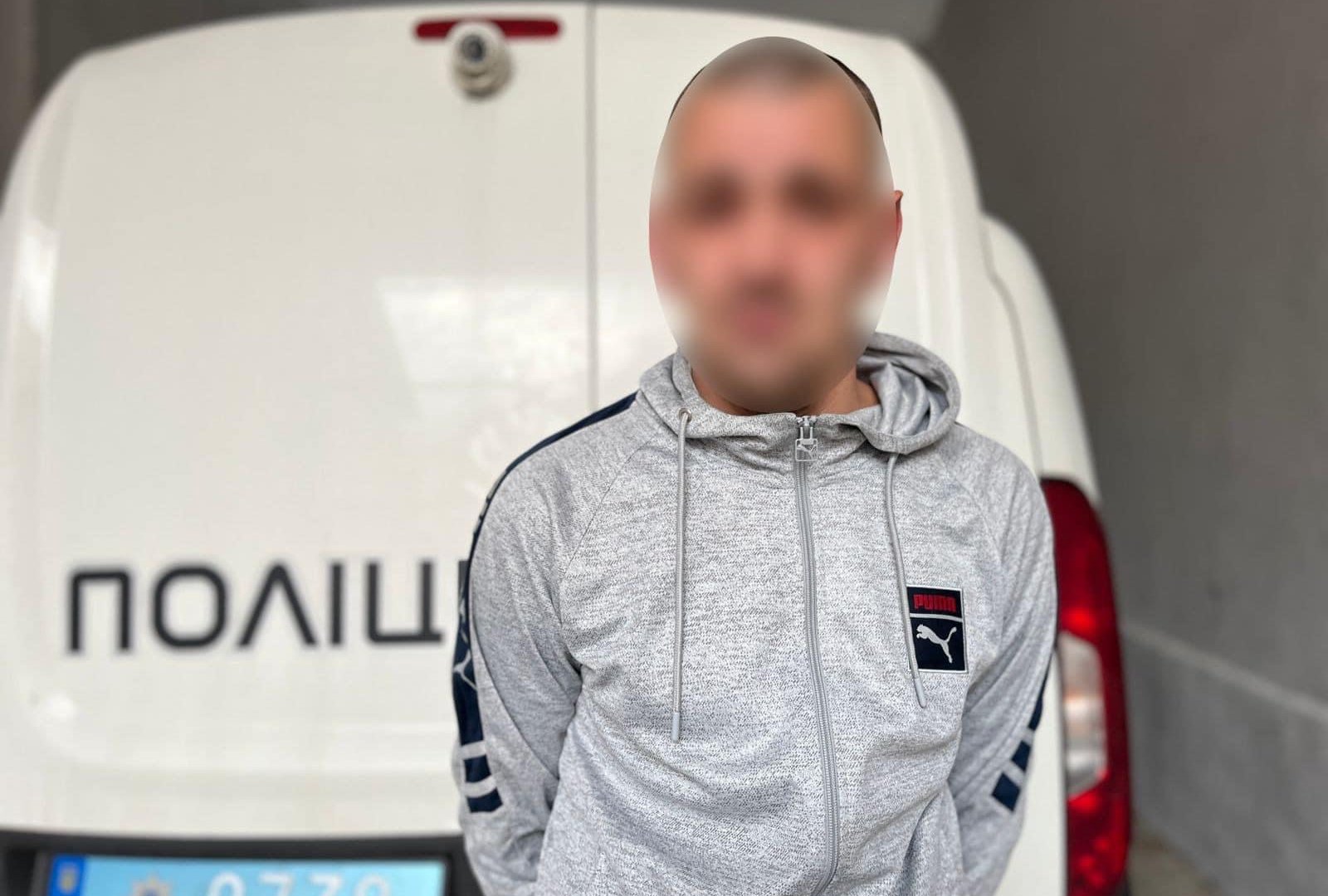 Мукачівські поліцейські розшукали раніше судимого зловмисника, який пограбував місцеву жительку