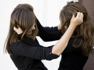 Бійка почалася між двома дівчатами: нові подробиці інциденту у школі на Закарпатті